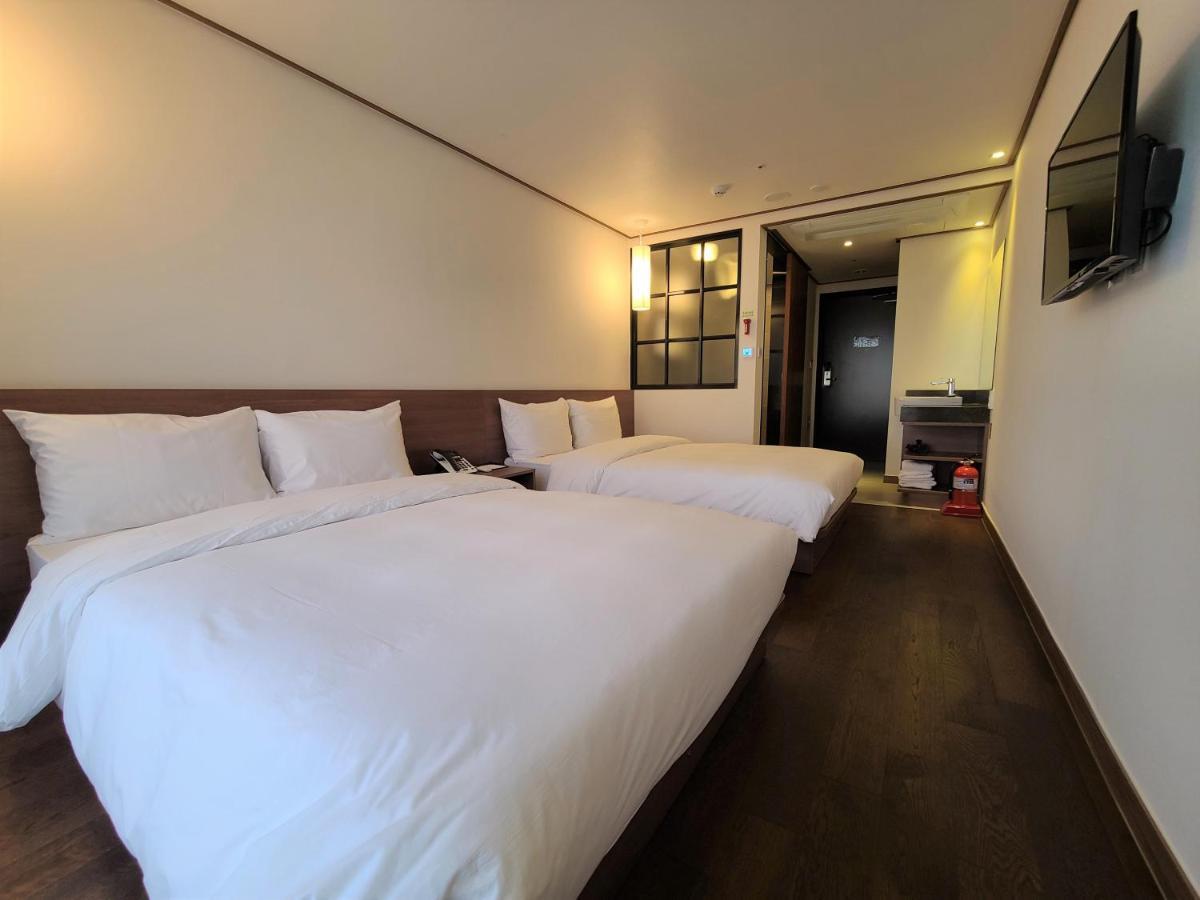 Tamara Jeju Hotel Seogwipo-stad Buitenkant foto