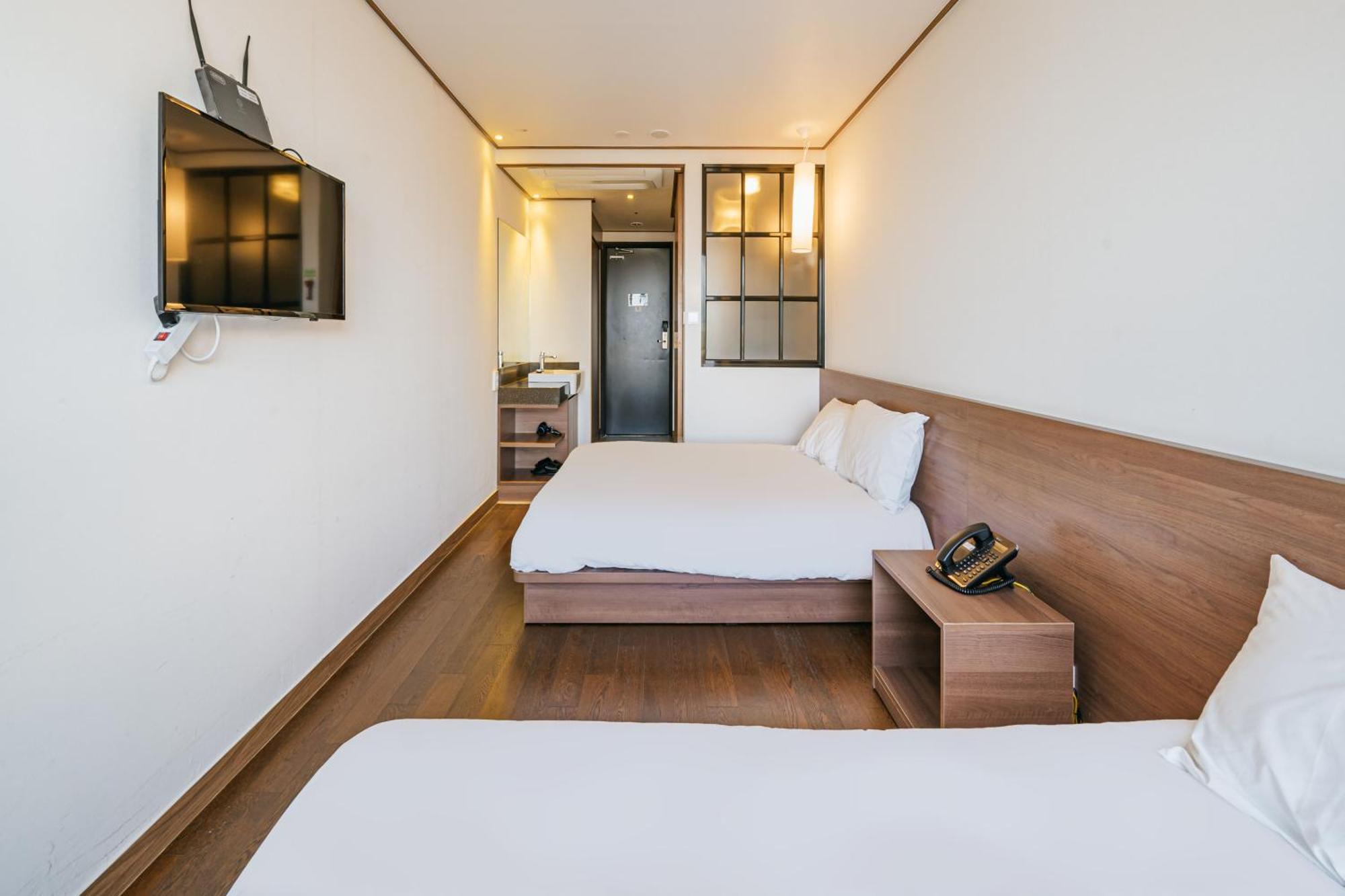 Tamara Jeju Hotel Seogwipo-stad Buitenkant foto