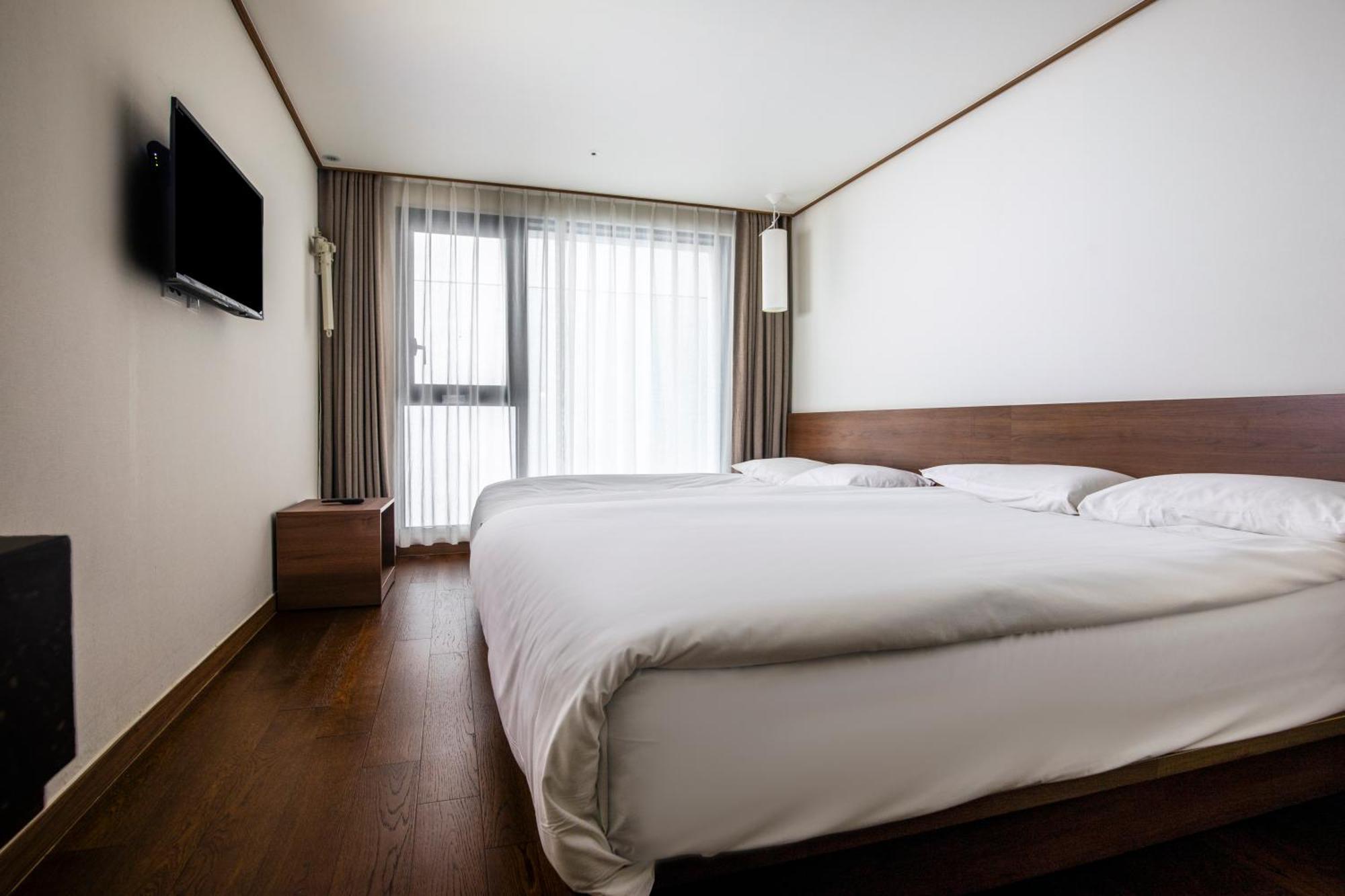 Tamara Jeju Hotel Seogwipo-stad Buitenkant foto